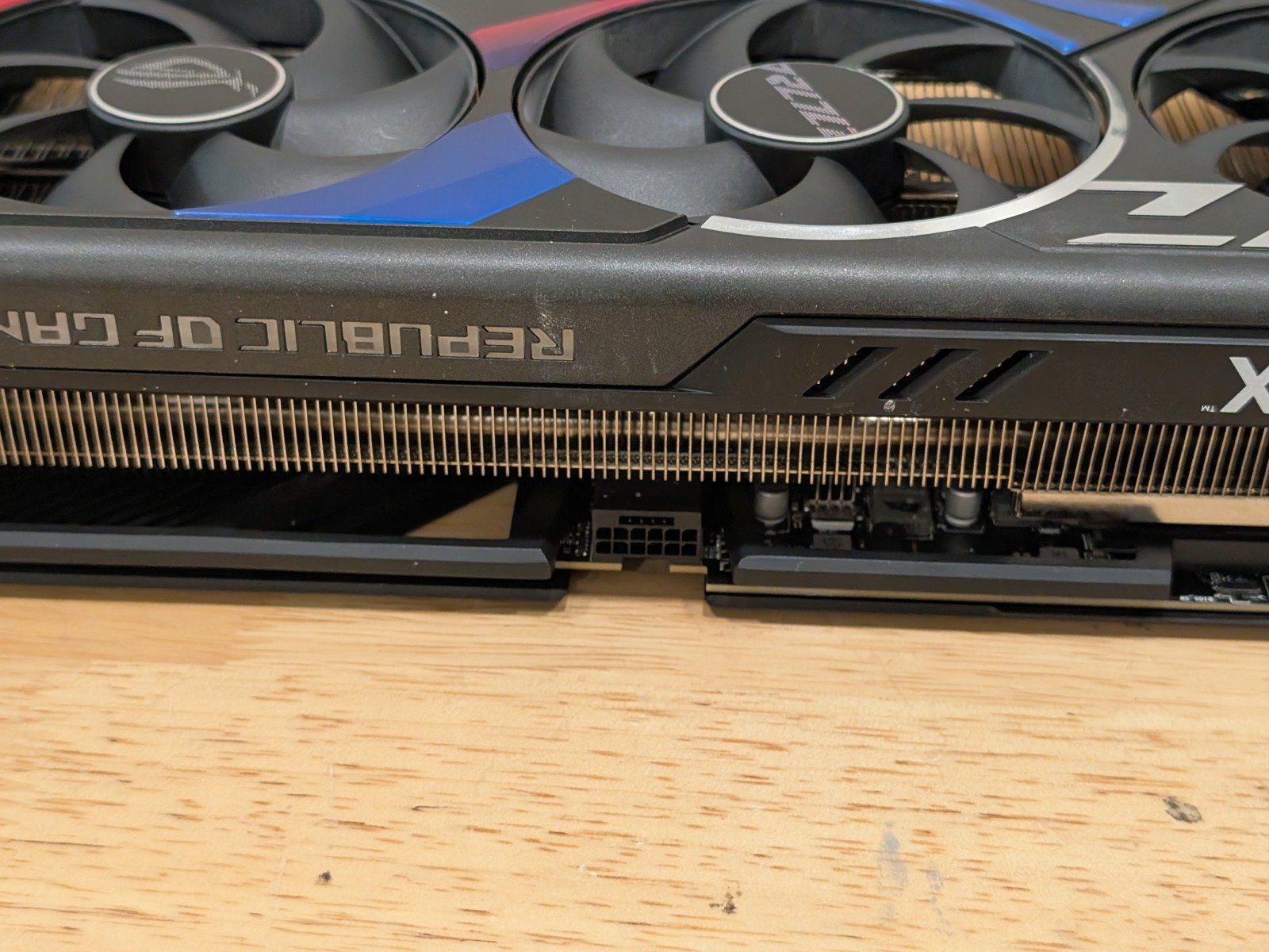 BH MENAWARKAN Kartu Grafis ASU - Rtx 4090 24Gb Graphics Card ulasan dan harga